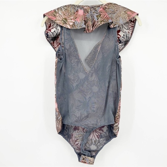 Victoria's Secret Floral Bodysuit - small - NWT. B8 - Picture 5 of 6